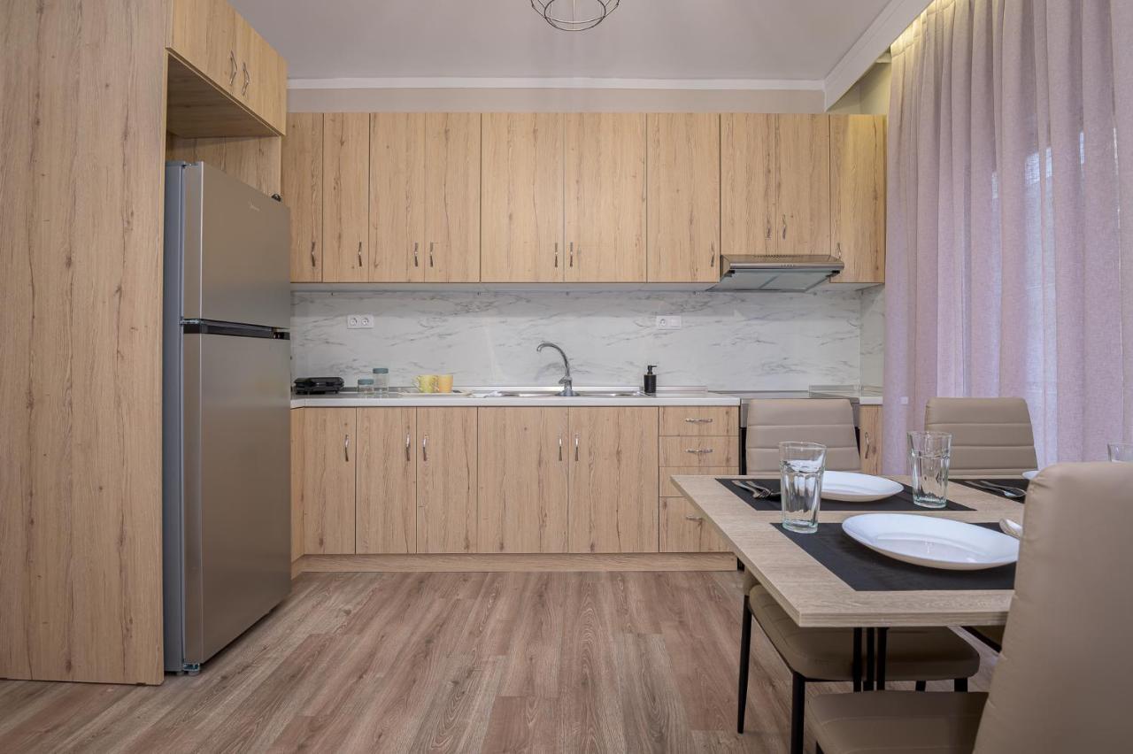 Deluxe Central 2 Bdr Apartment อเล็กซานโดรโพลิส ภายนอก รูปภาพ